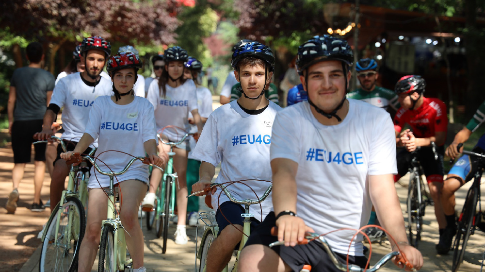 Youth's part of EU 4 Gender project, implemented by UNFPA Albania, cycling in Tirana aiming to advocate for gender equality.