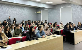 Students gathered in auditor during the sighing ceremony between UNDP, UNDPA and Journalism Branch at University of Tirana
